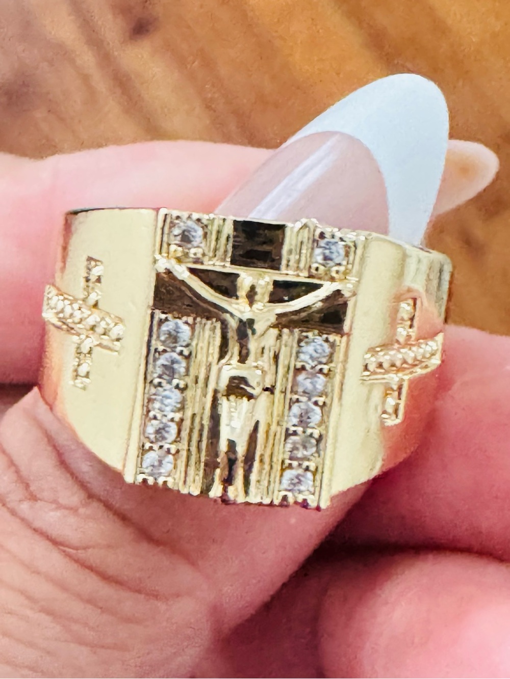 Beautiful 18K Gold Plated Religious Crucifix Men's Statement Ring. Size  10.5